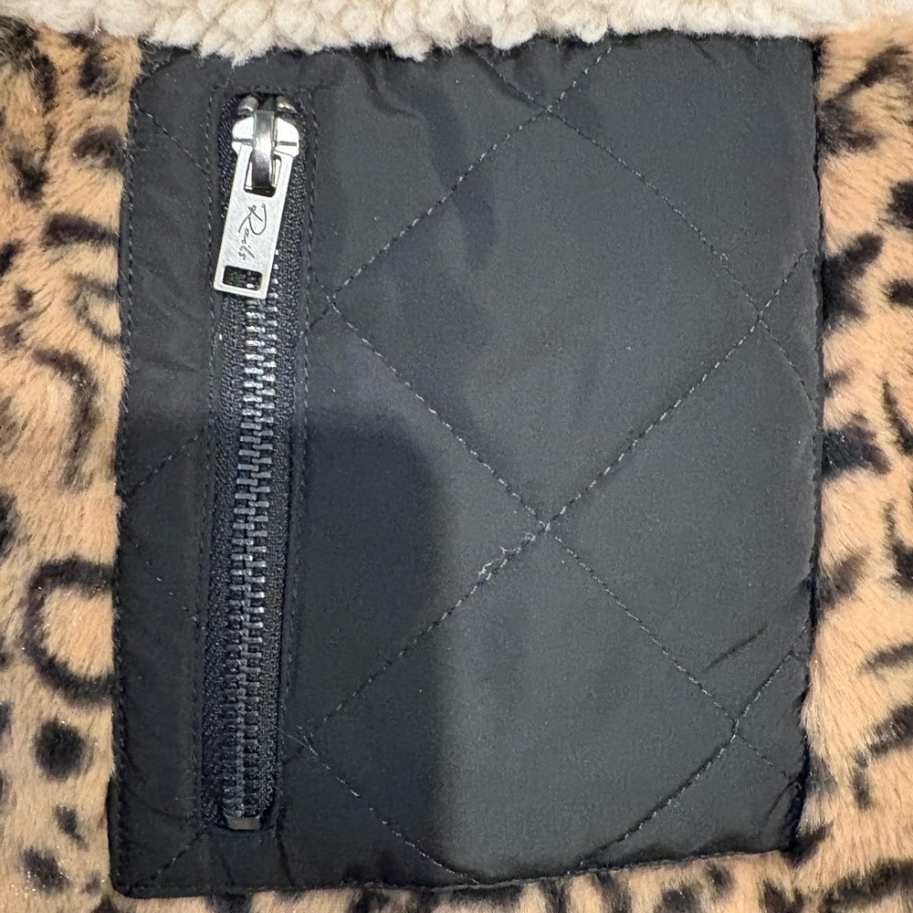 Rails Leopard Print Sherpa Jacket - Picture 3 of 6
